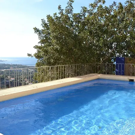 Chalet Zoro Locdenia